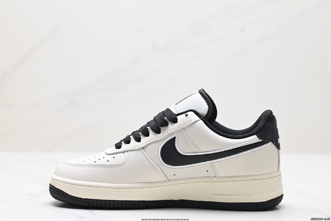 Nike Air Force 1 Shoes